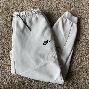 Creamy Nike sweatpants!